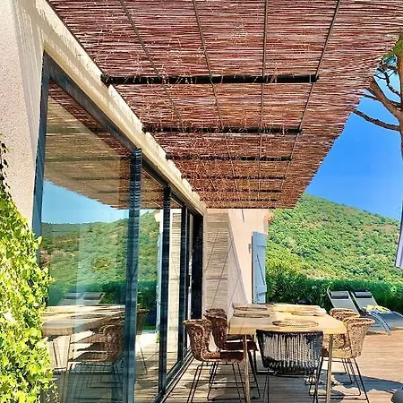 Découvrez La   the View  Villa *