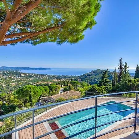 Découvrez La   the View  * Cavalaire-sur-Mer